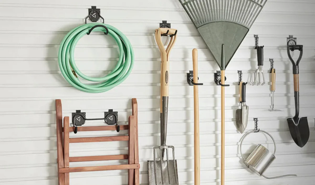 Outdoor Tool Station Ideas for Frequently Used Garden Equipment